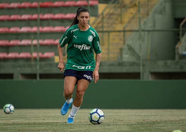 Bia Zaneratto Palmeiras