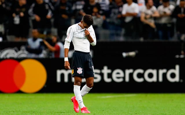 Corinthians x Guaraní-PAR - Pedrinho