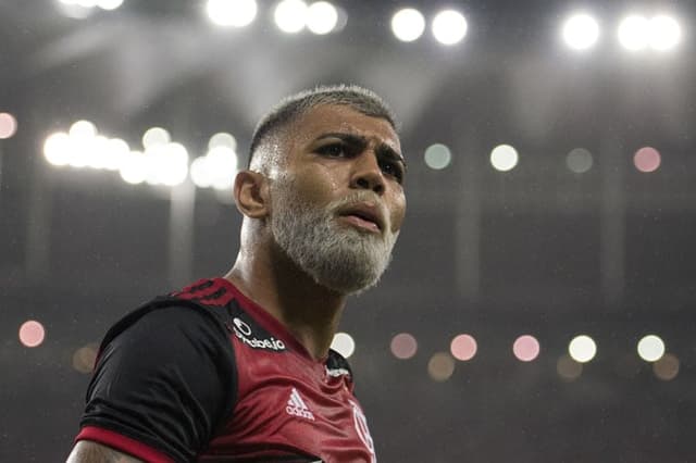 Confira a seguir a galeria especial do LANCE! com as imagens do jogo do título do Flamengo na Taça GB