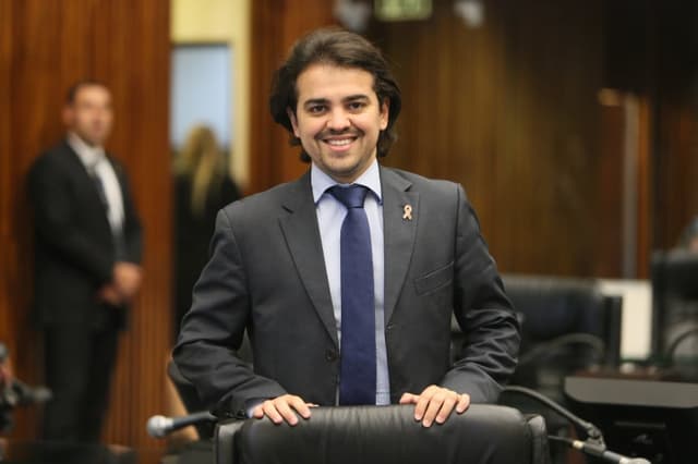 Luiz Fernando Guerra, deputado que apresentou o projeto de lei sobre o Dia Estadual do Coritiba