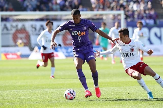 Douglas Vieira - Sanfrecce Hiroshima