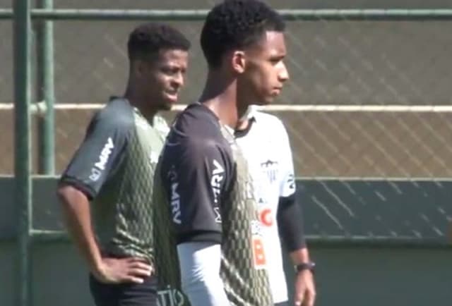 Keno fechou acordo com o Galo até dezembro de 2023 e será mais uma opção ofensiva de Sampaoli