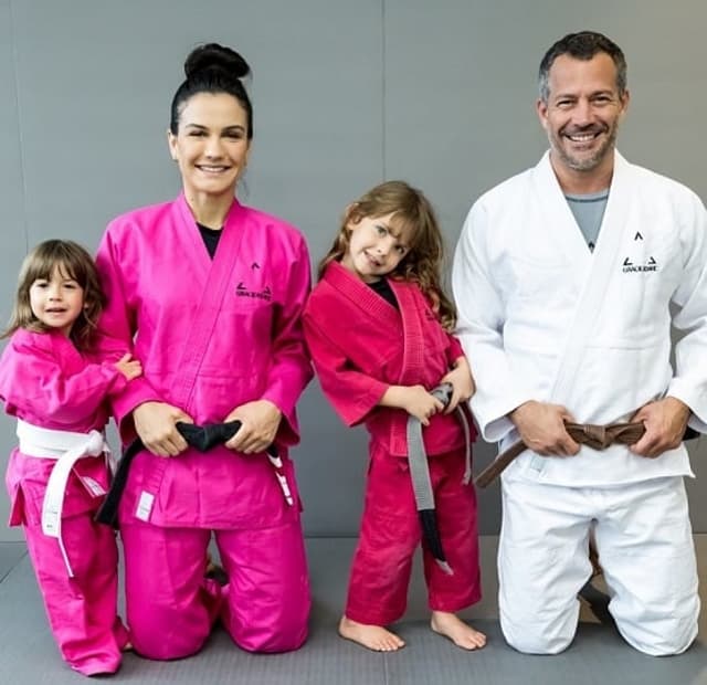 Kyra Gracie, Malvino Salvador e filhas