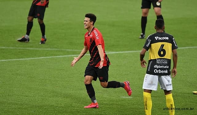 Athletico x FC Cascavel - Marquinhos Gabriel