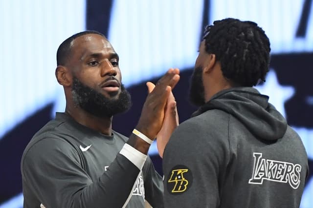 LeBron James e Anthony Davis