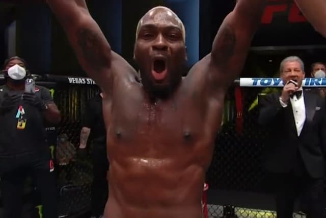 Brunson levou a melhor na luta principal do UFC Vegas 5 e segue o crescimento nos médios (Foto: Reprodução/Combate)