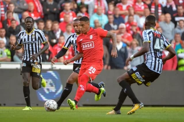 Carlinhos Standard Liege