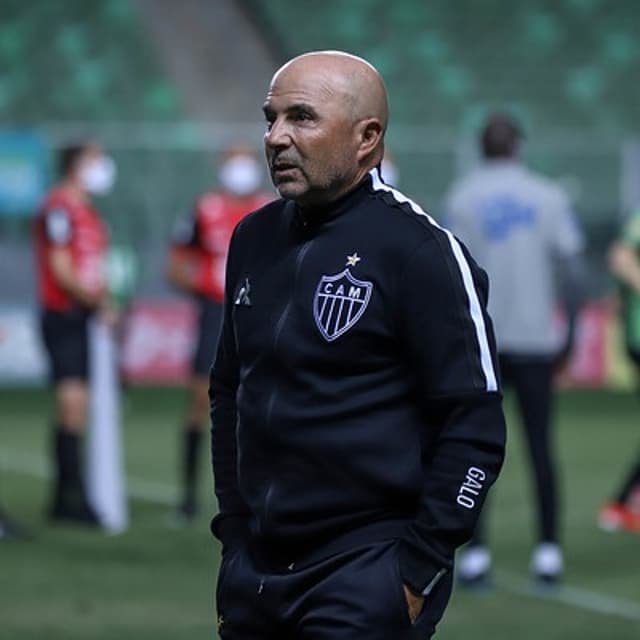 Jorge Sampaoli surpreende com mudanças constantes no time e no sistema de jogo do Galo