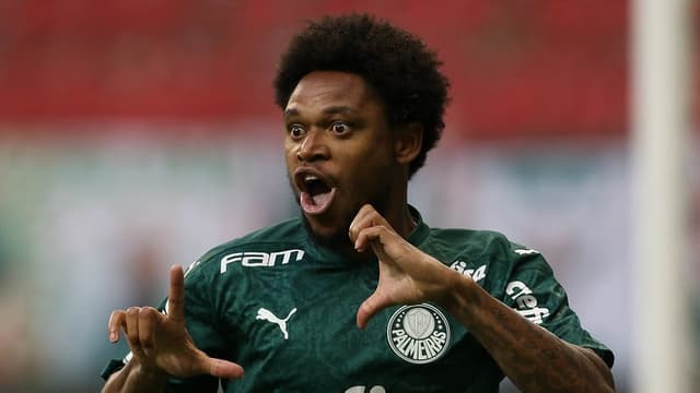 Luiz Adriano - Palmeiras x Corinthians