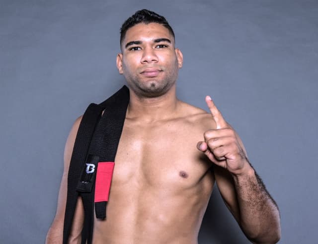 Herbert Burns sofreu a sua primeira derrota no UFC (Foto: Sondermarketing)