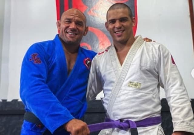 Aluno de Cyborg, Luccas Lira foi graduado neste mês de agosto (Foto: Reprodução/nstagram/@lirabjj)