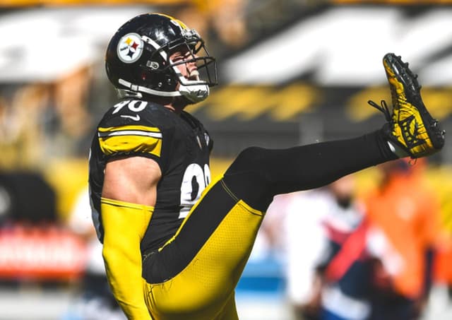 JJ Watt foi uma das boas peças defensivas do Pittsburgh Steelers