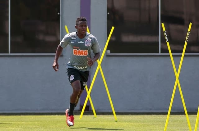 Cazares - Treino Corinthians