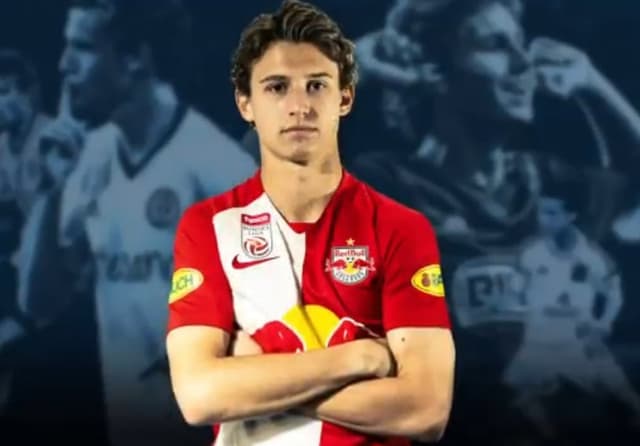 Brenden Aaronson foi contratado pelo Red Bull Salzburg, da Áustria