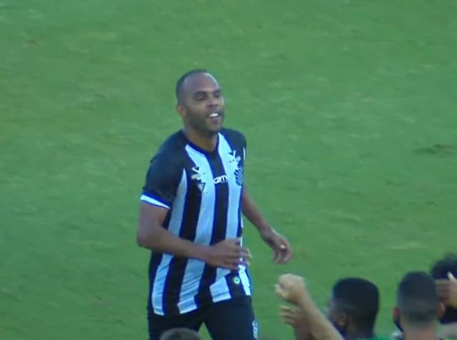 Figueirense x CRB - Alecsandro