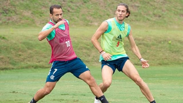 Everton Ribeiro e Filipe Luís