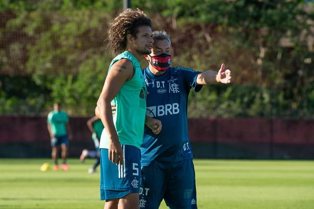 Domènec Torrent Dome e Willian Arão - Treino do Flamengo