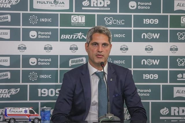 Rodrigo Santana apresentado no Coritiba