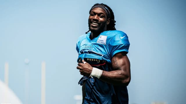 Tennessee Titans jadeveon clowney