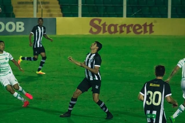 Figueirense x Juventude - Victor Oliveira