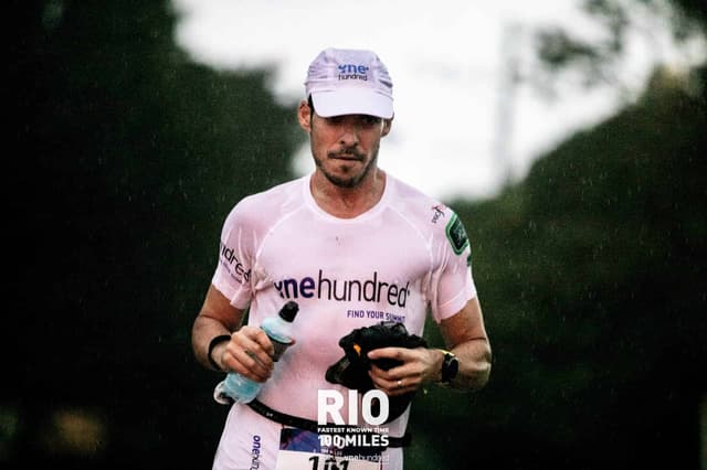 João Andrade, o UltraCEO da One Hundred®, percorreu os 160,9km entre Barra Mansa e Petrópolis, em 19h24m, tempo que deve ser superado pelos ultramaratonistas da FKT Rio One Hundred® Caminho do Imperador. (Matias Novo/Divulgação)