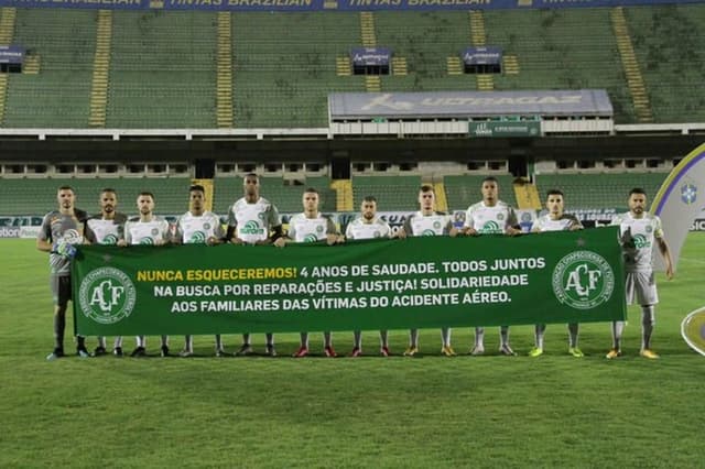 Lembrança da Chapecoense ao acidente aéreo na Colômbia que ocorreu em 28 de novembro de 2016