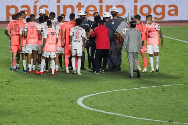 São Paulo x Grêmio - reclamação ao fim do jogo