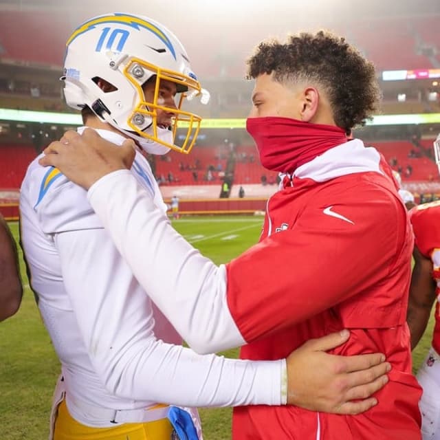 Herbert e Mahomes