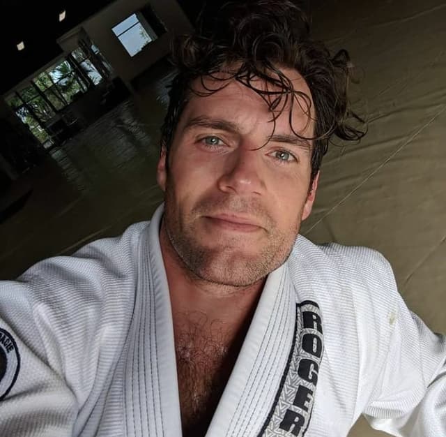 Praticante de Jiu-Jitsu, Henry Cavill, ator que interpreta ‘Superman’, elogiou o açaí (Foto: Instagram)