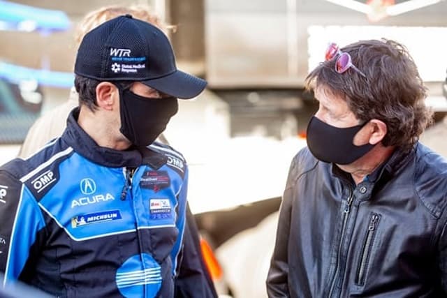 Helio Castroneves e Wayne Taylor, dono da Wayne Taylor Racing (Foto: Brian Cleary/bcpix.com)