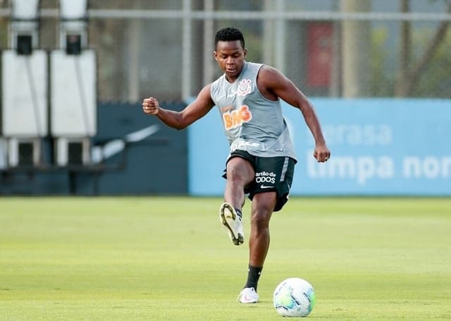 Cazares - Treino Corinthians