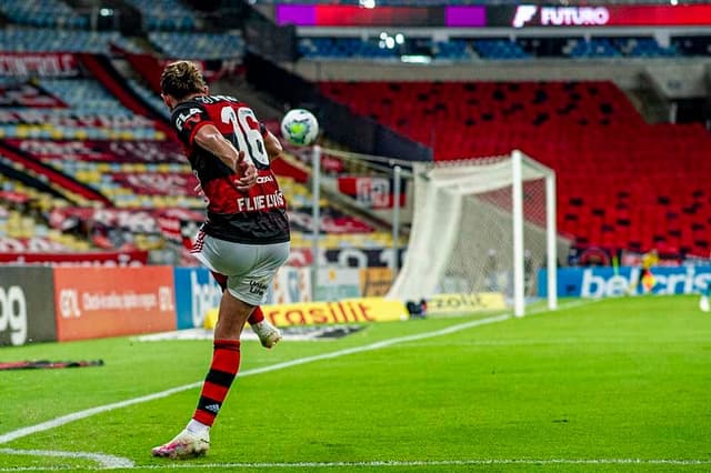 Filipe Luís - Flamengo x Vasco