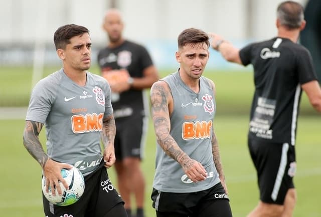 Fagner e Mosquito - Treino Corinthians