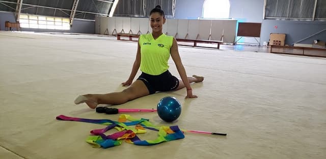 Barbara Domingos, atleta da ginástica rítmica e medalhista de prata nos Jogos Pan-Americanos de Lima (Foto: Divulgação)