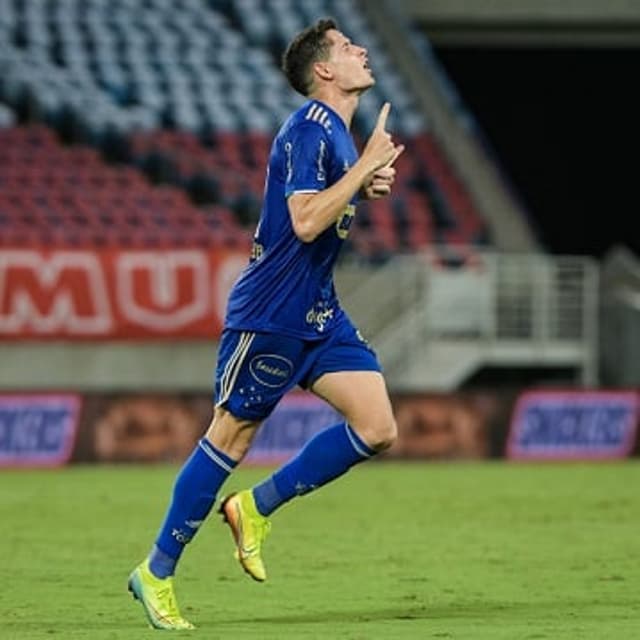 Matheus Barbosa fez o gol que classificou o Cruzeiro para a terceira fase da Copa do Brasil