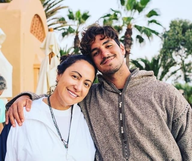 Gabriel Medina e sua mãe