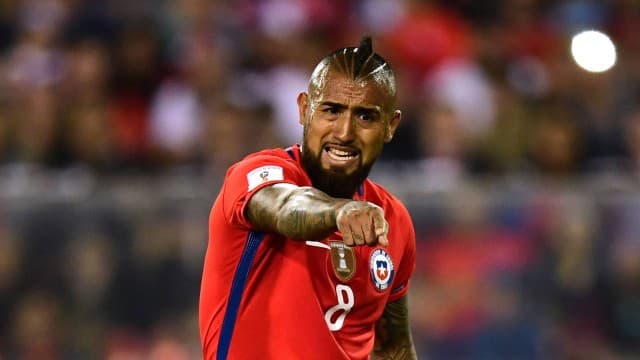 Arturo Vidal elogia Carlos Palacios