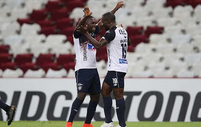 Fluminense x Jr Barranquila - Comemoração Jr