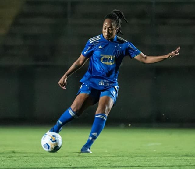 A volante Capelinha é uma das armas das Cabulosas para evitar os ataques das campeãs da Libertadores