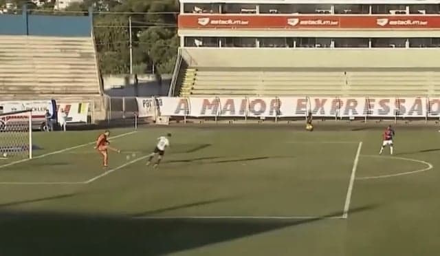 Gol Bizarro Paraná