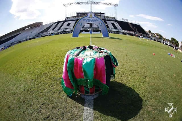 Homenagem do Vasco a Nelson Sargento