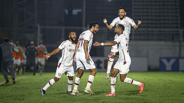 Redbull Bragantino x Fluminense - Comemoração Nenê