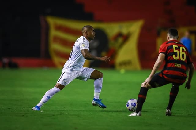 Sport x Grêmio - Douglas Costa