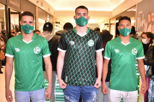 Camisas Juventude