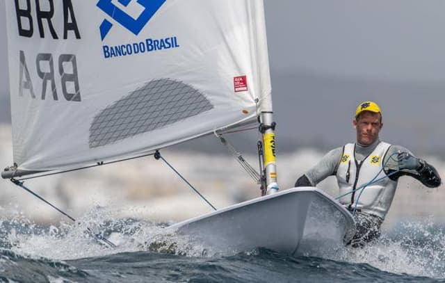 O bicampeão olímpico Robert Scheidt (Foto: João Costa Pereira-Osga_photo)