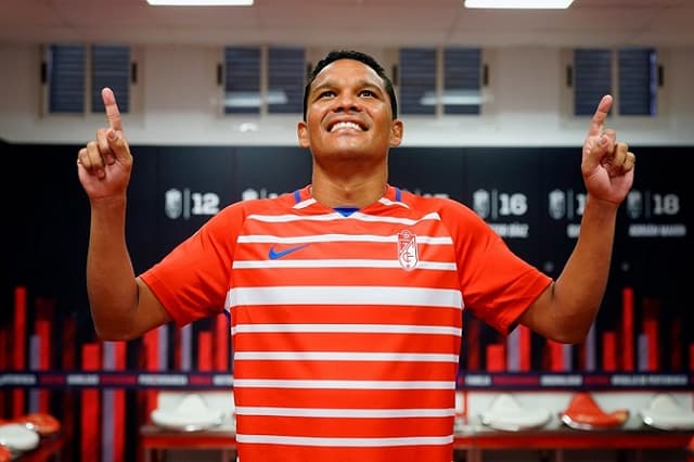 Carlos Bacca apresentado no Granada