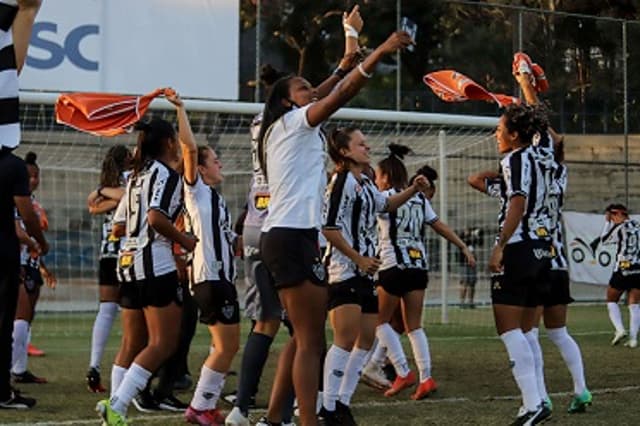 O time alvinegro superou as Spartanas no duelo mineiro pela elite nacional