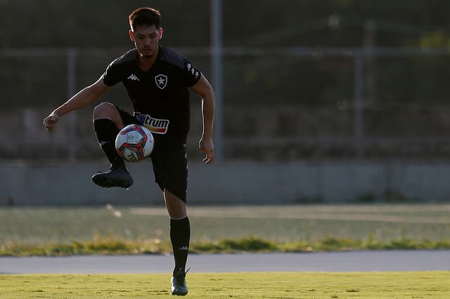 Luís Oyama - Botafogo