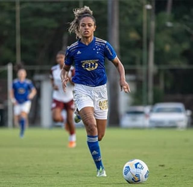 Mariana ficará no futebol turco até a próxima janela internacional  e voltará para a disputa do Brasileiro Série A1