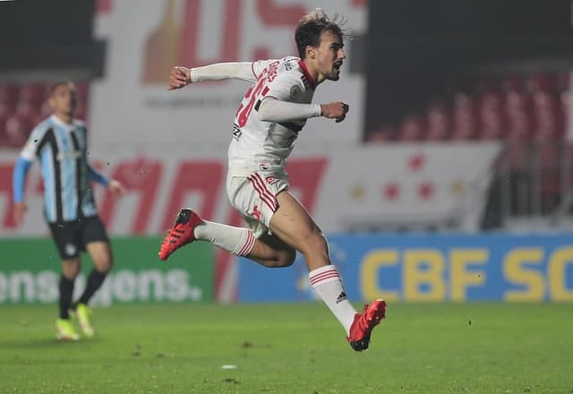 Igor Gomes marcou o gol da vitória do São Paulo